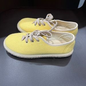 Vul-Peques children moccasins yellow